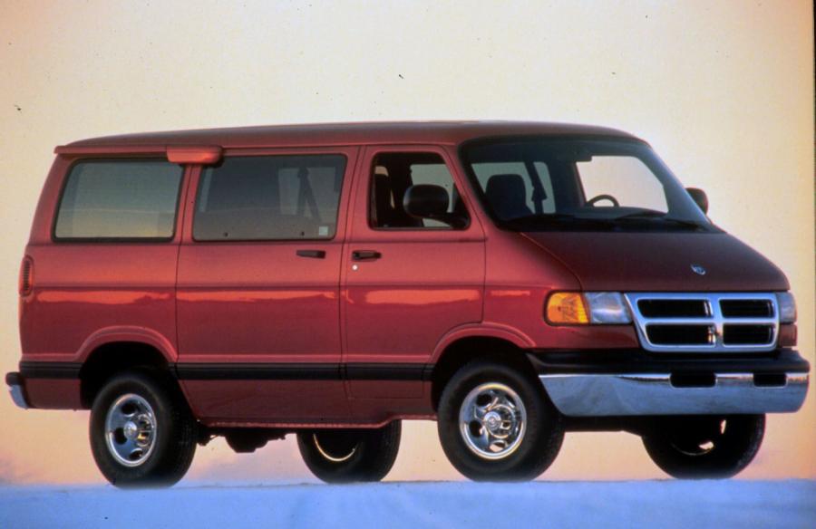  Dodge Ram Van Wagon 1994 года  (фото 8 из 22)